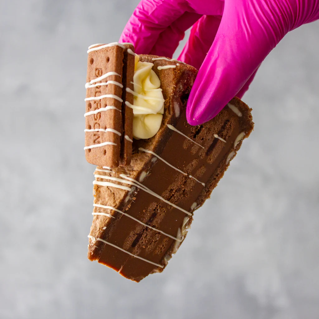 Bourbon Biscuit Cookie Pie Slice - Image 3