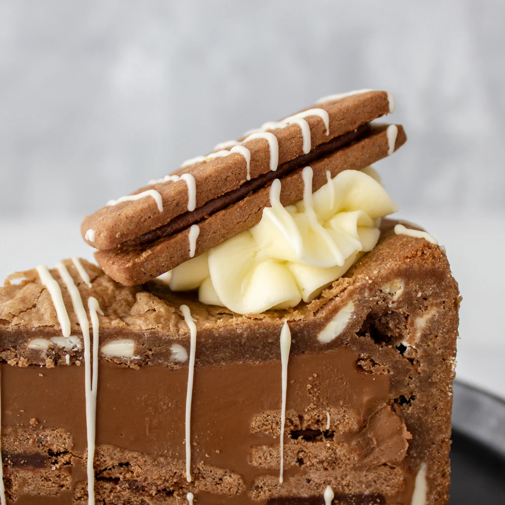 Bourbon Biscuit Cookie Pie Slice - Image 6