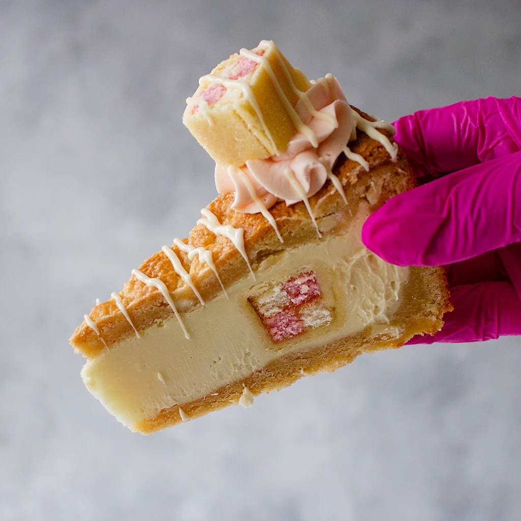 Limited Edition Messy Aprons Rolling Pins & Wins Box - Image 9